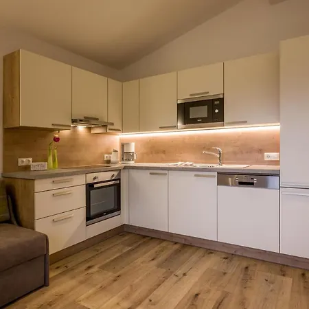 Haus Kreidl Bed & Breakfast Schwendau